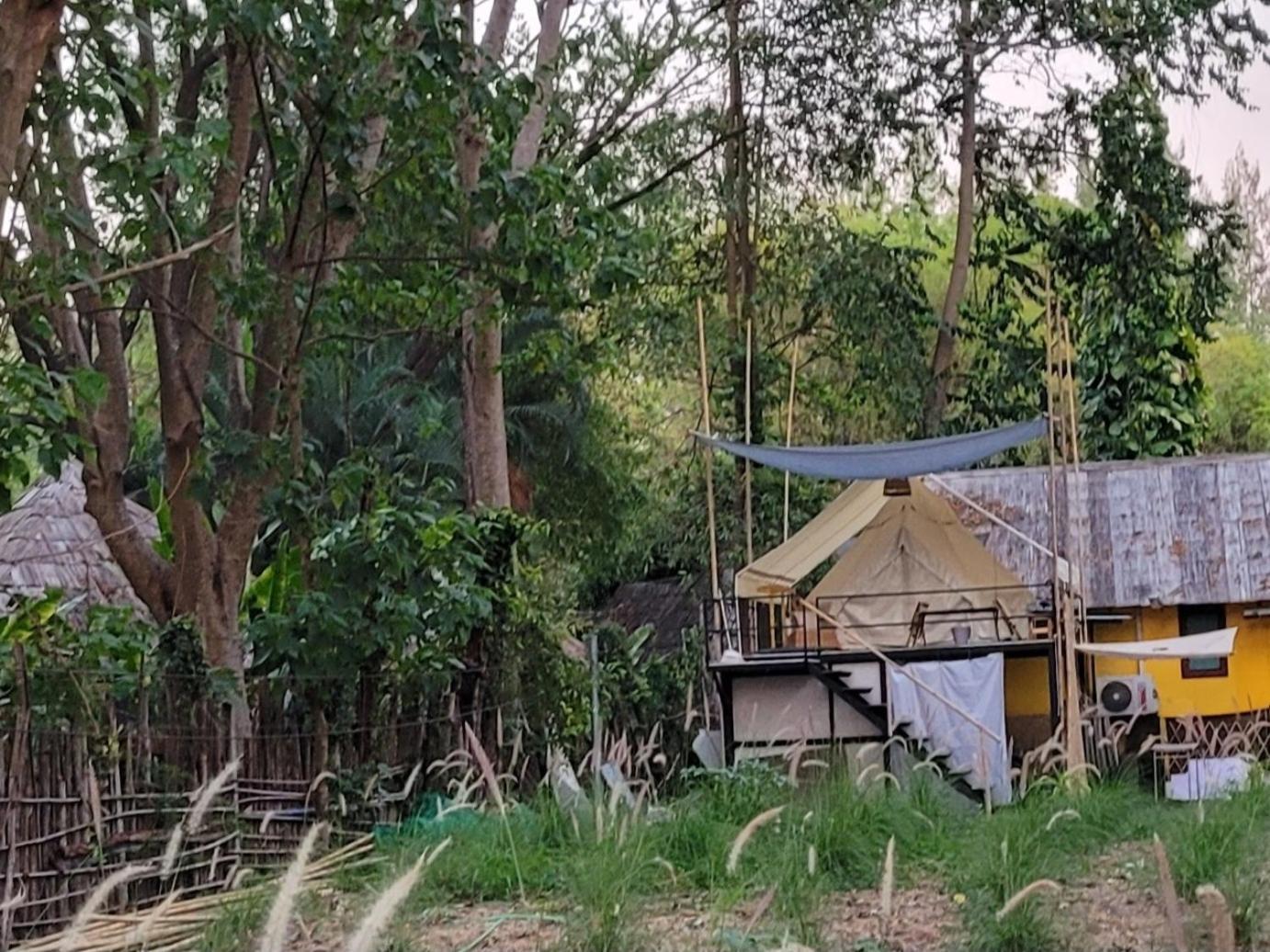 Brookhouse & Glamping Hotel Ban Khanong Phra Klang ภายนอก รูปภาพ